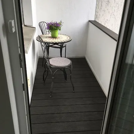 Kantstrasse 23